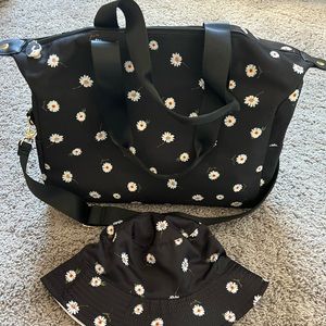 Brand new Alice & Olivia tote with boat hat